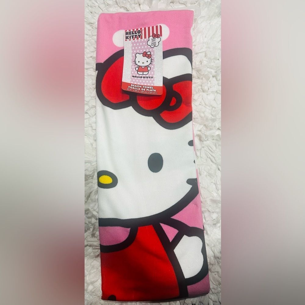 Hello kitty towel